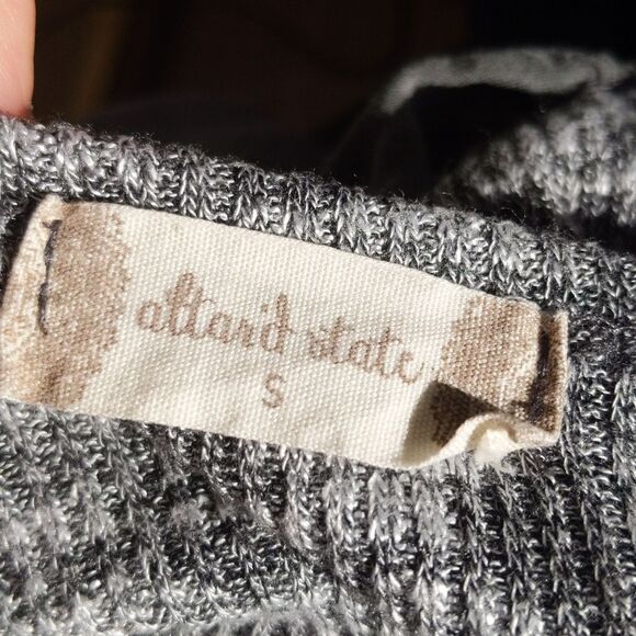 Altar'd State mixed media, heather gray top/gray skirt, short sleeves, size S - Picture 4 of 5